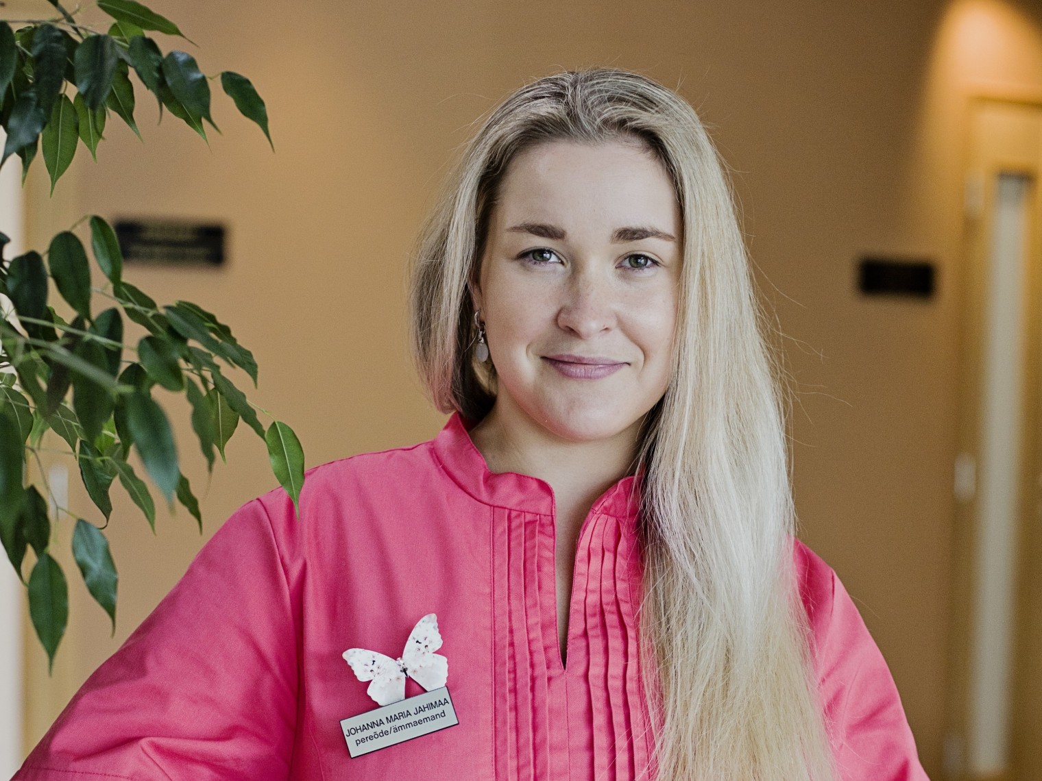 Tallinna Laagri Perearstikeskuse pereõe, ämmaemanda ja vastutava õe, Johanna Maria Jahimaa. Foto: Gerli Rand Tallinna Laagri Perearstikeskuse pereõe, ämmaemanda ja vastutava õe, Johanna Maria Jahimaa. Foto: Gerli Rand
